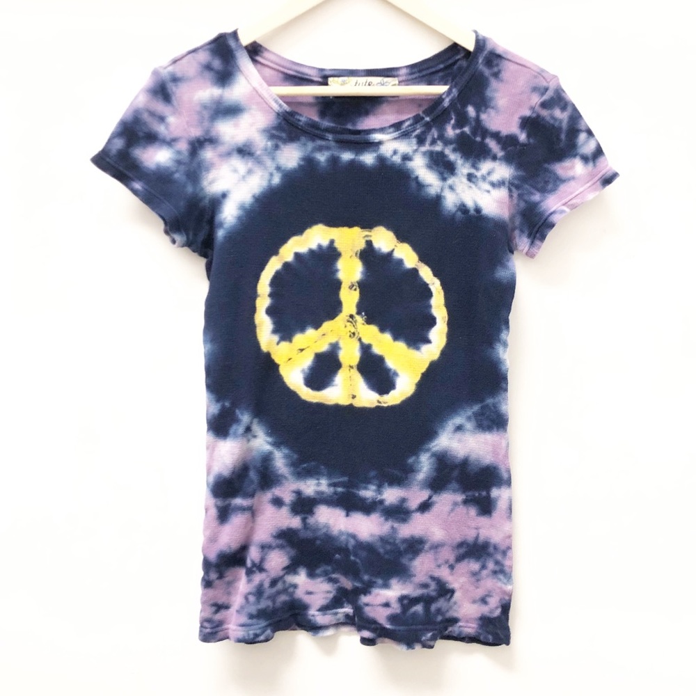 Tyte Knits Peace Sign Tie Dye Tee, Size Medium